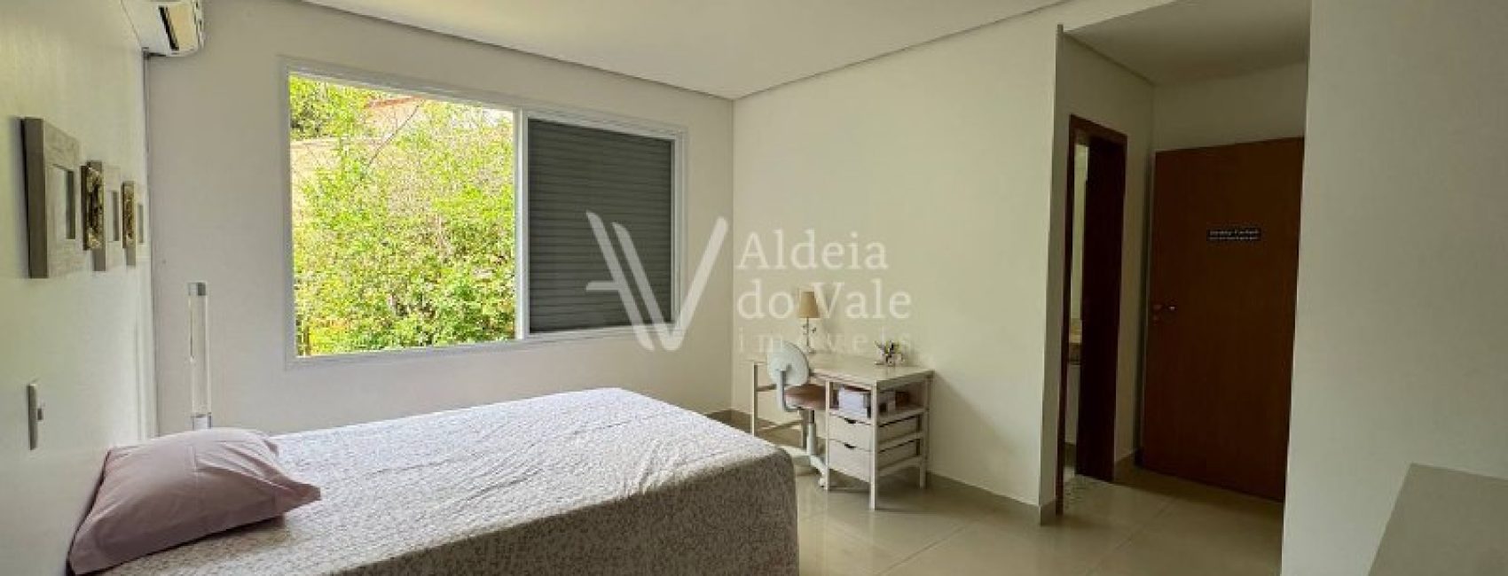 04297d45-b195-47e6-883c-b98a1848d9f2