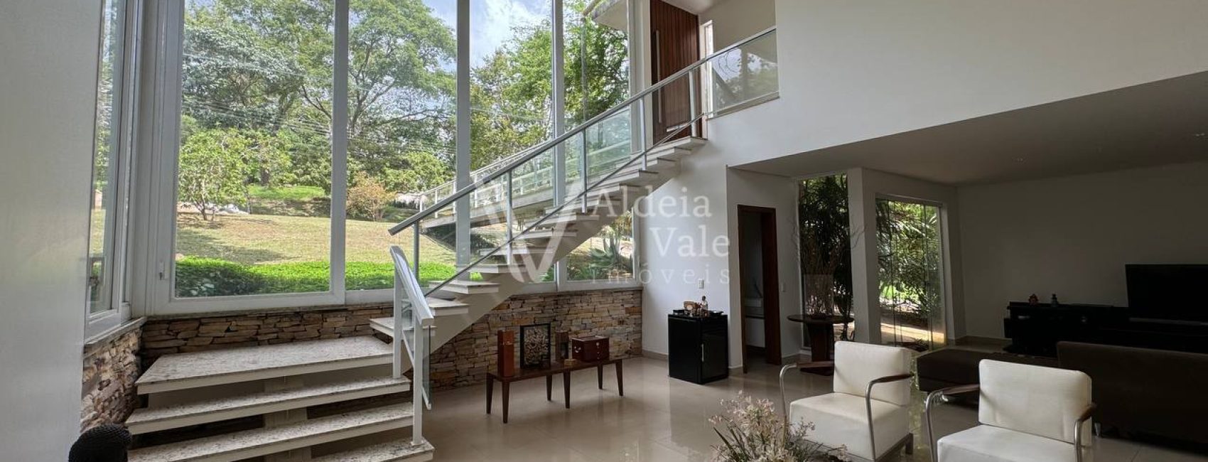 5924924b-691a-40cb-a9e5-d364f40ff7b7