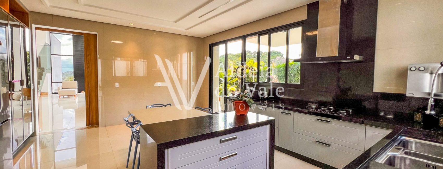 AldeiaDoValeImoveis-830-1920x822