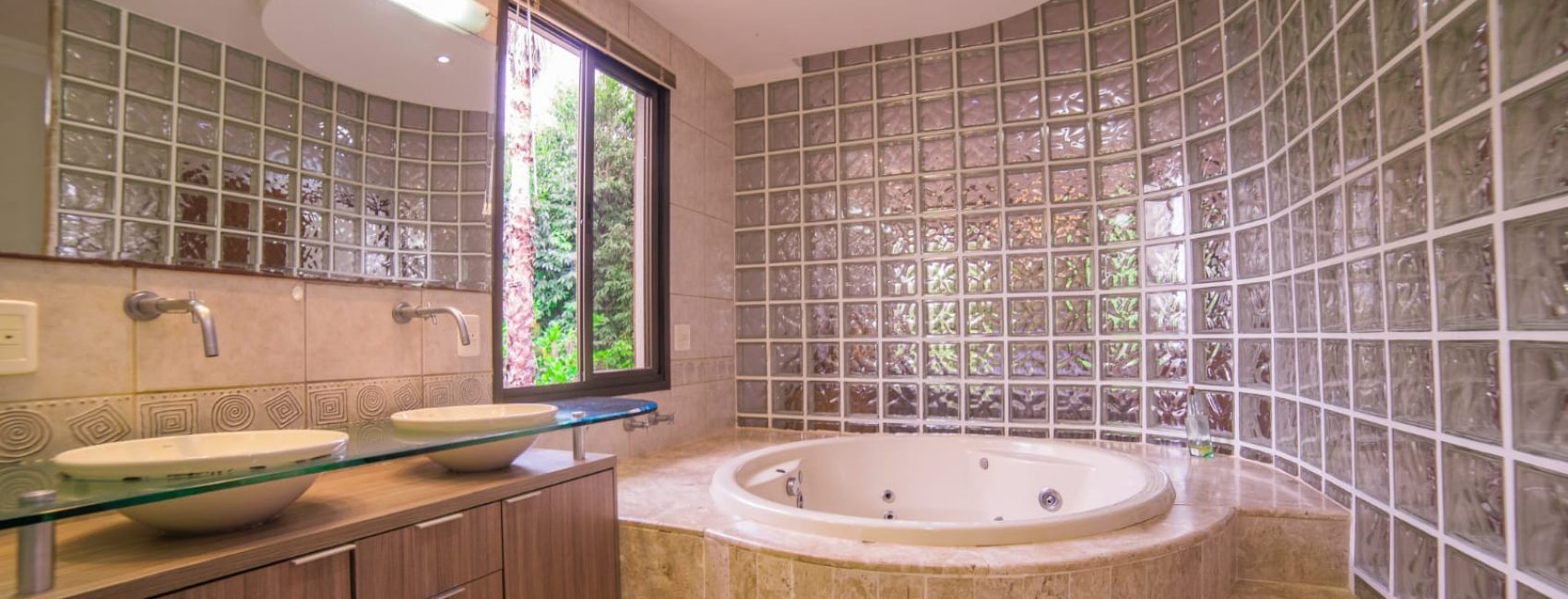 WhatsApp Image 2026-01-09 at 17.52.48 (2)