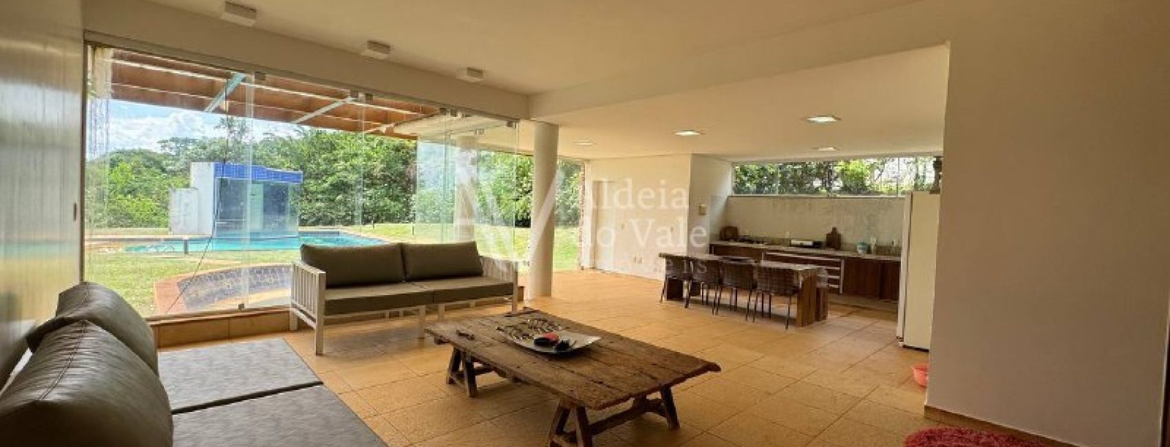 d40474a1-f96a-4b47-bf22-9f38d389f862