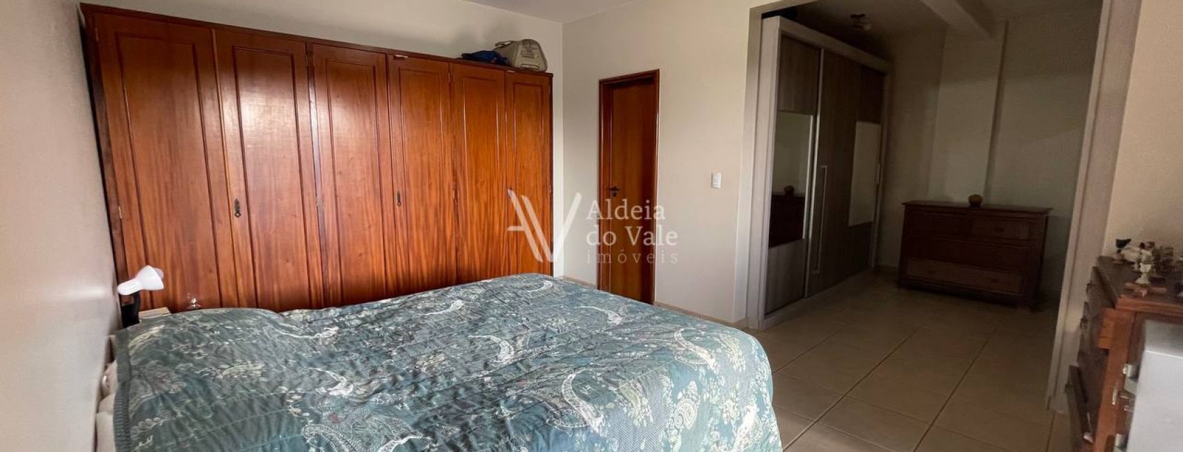 photo_4922840903236824109_y (1)