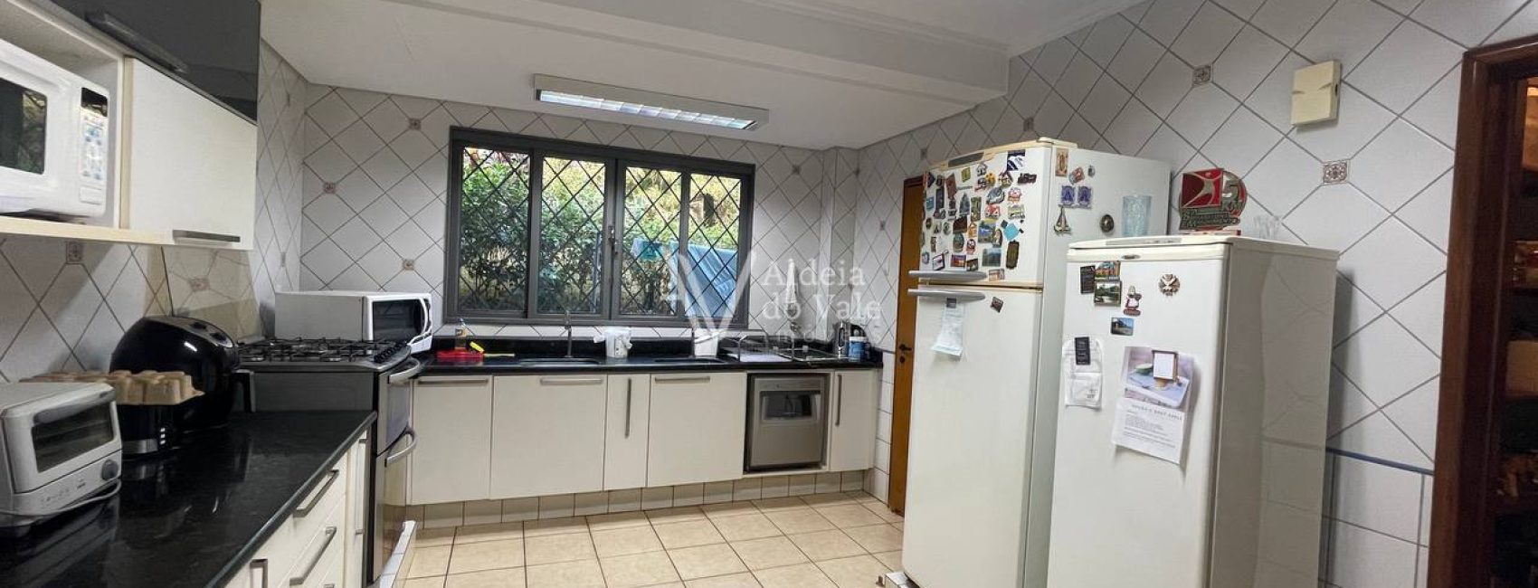 photo_4924704704294923391_y (1)