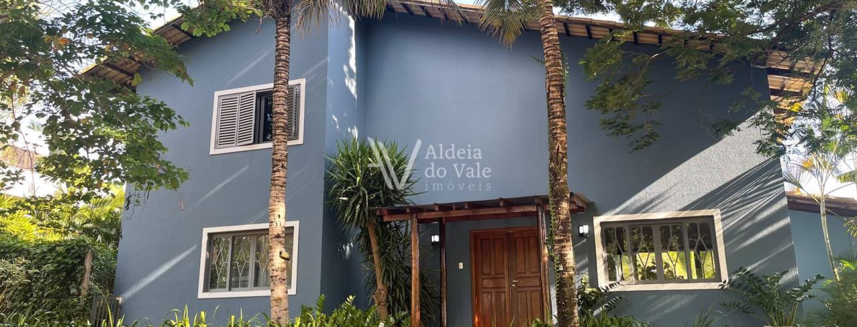 photo_4924704704294923405_y (1)