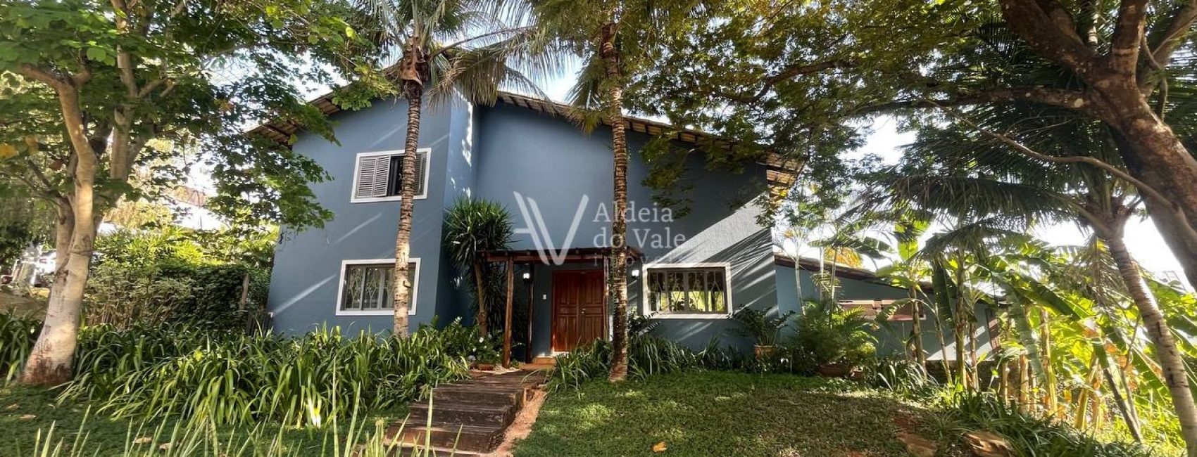 photo_4924704704294923406_y (1)