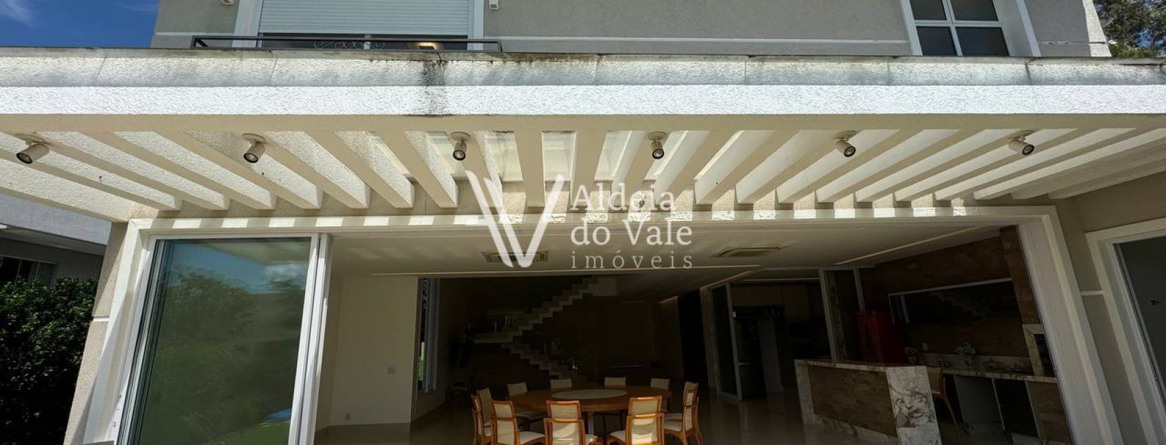 photo_4960946218159156511_y