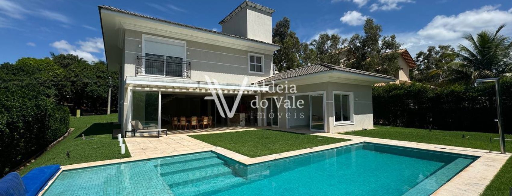 photo_4960946218159156515_y (1)