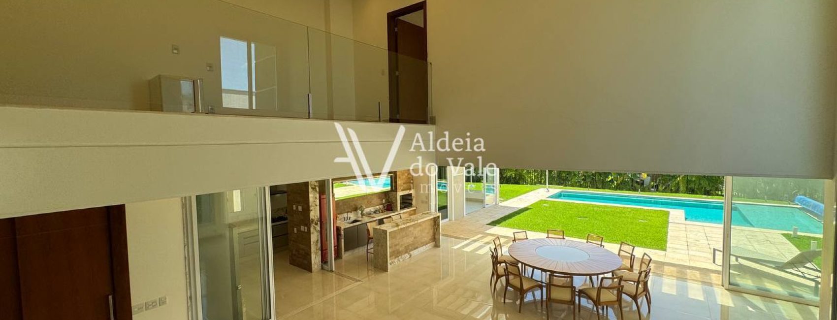 photo_4960946218159156537_y