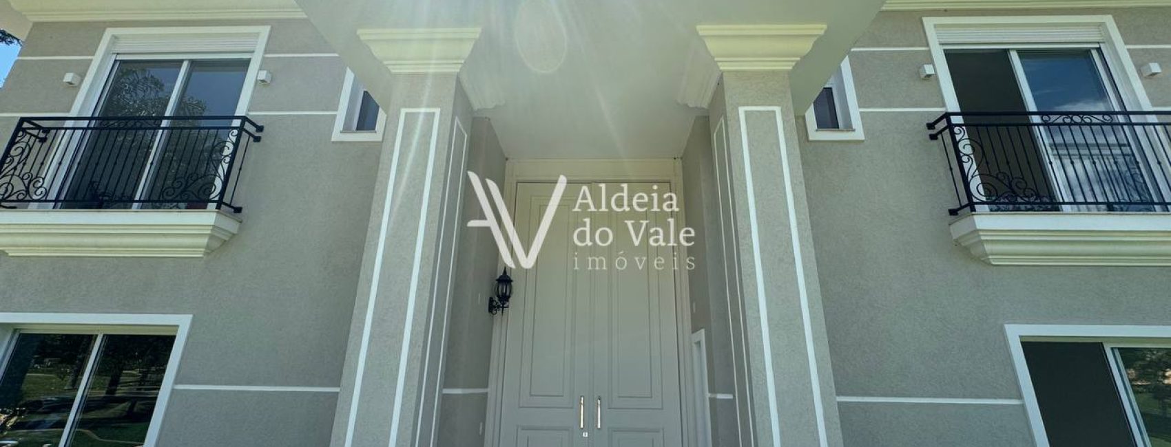 photo_4960946218159156579_y