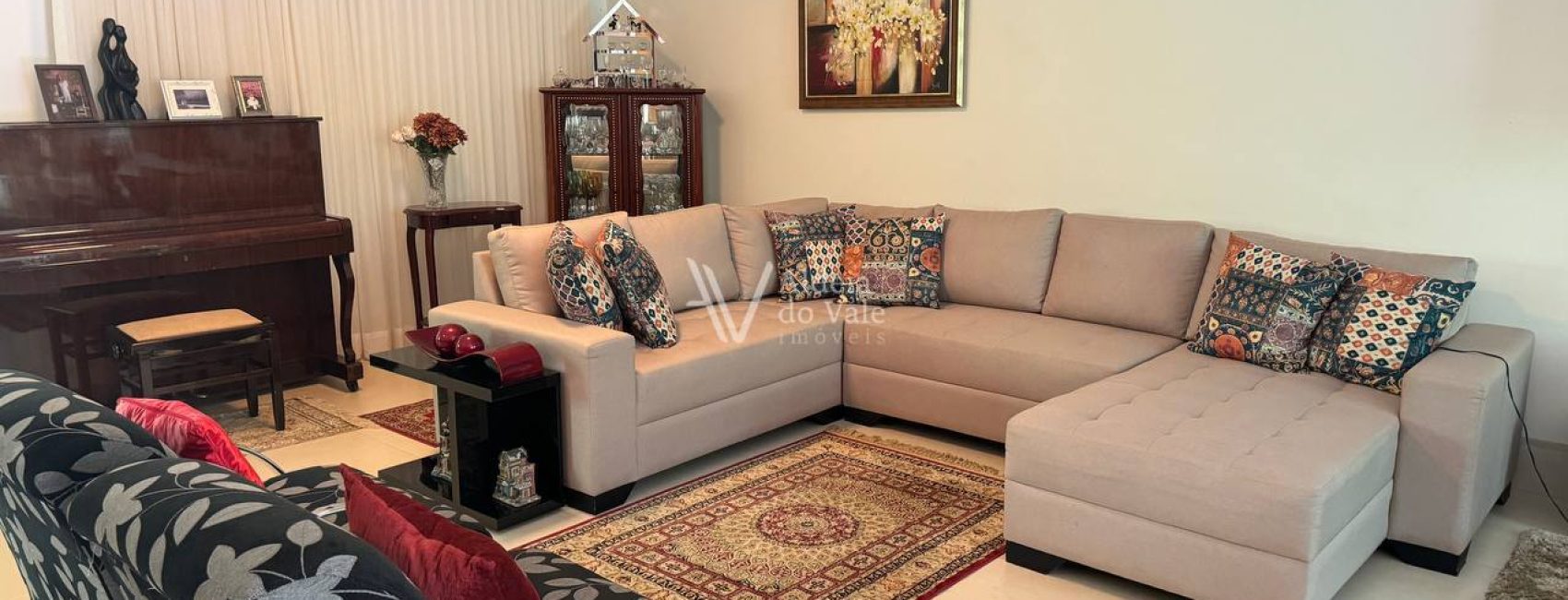 photo_5017559711096089690_y