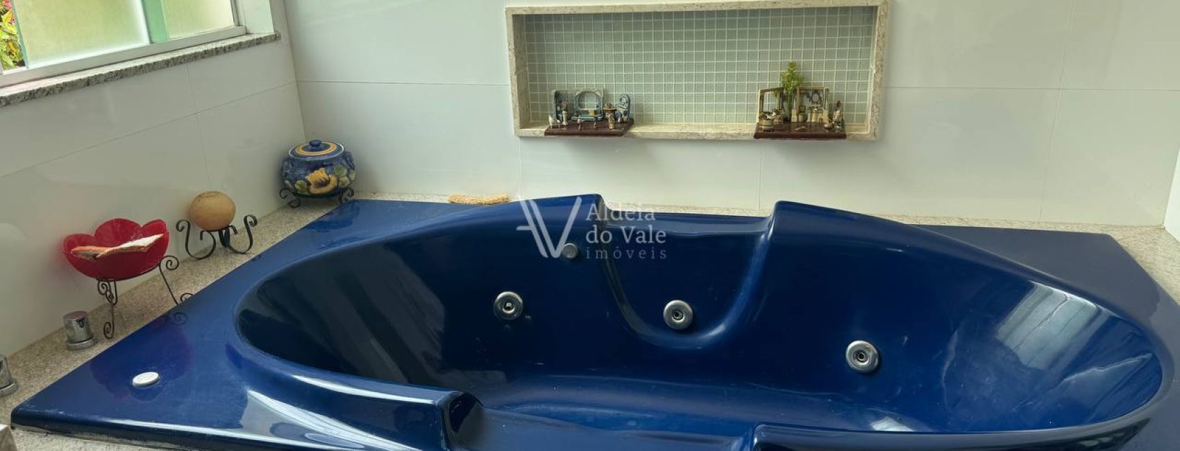 photo_5017559711096089697_y