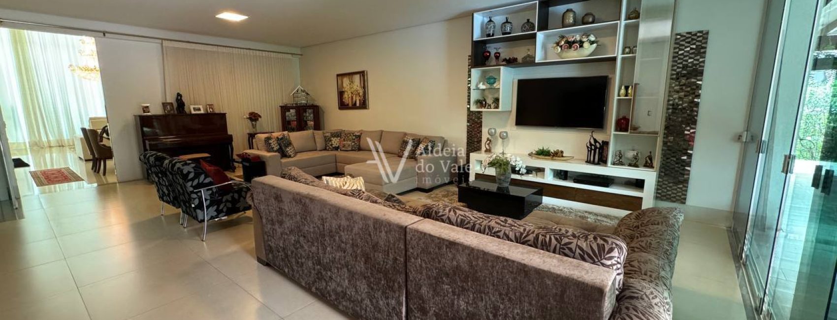 photo_5017559711096089740_y