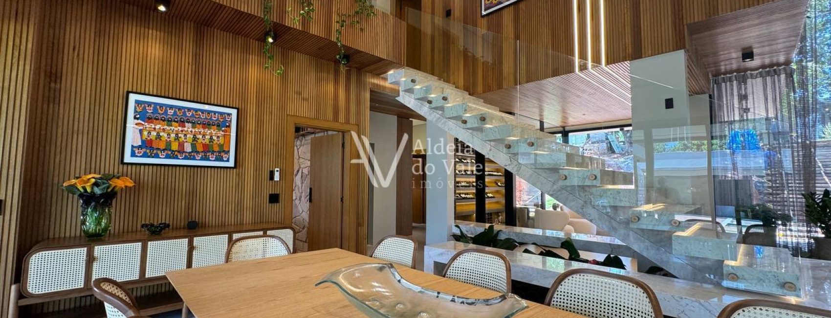 photo_5075697582415653818_y