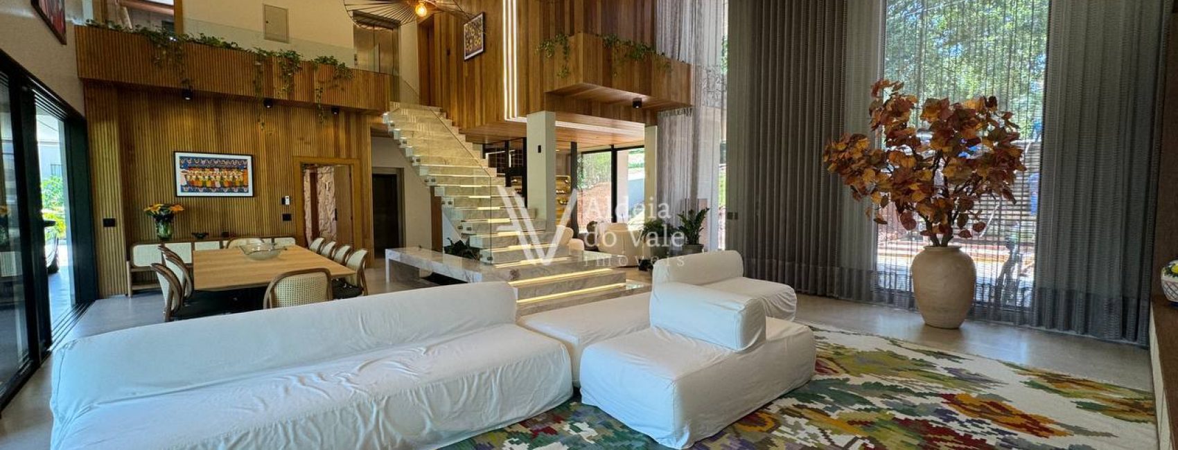 photo_5075981642962676598_y