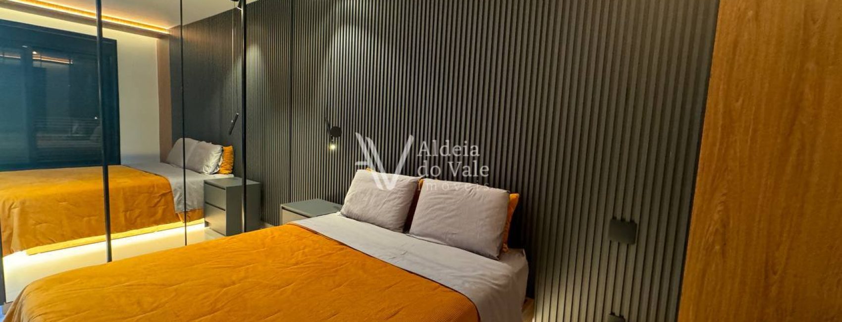 photo_5075981642962676607_y