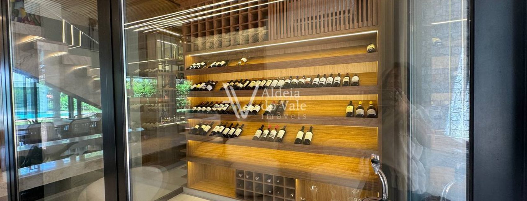 photo_5076014744275627734_y