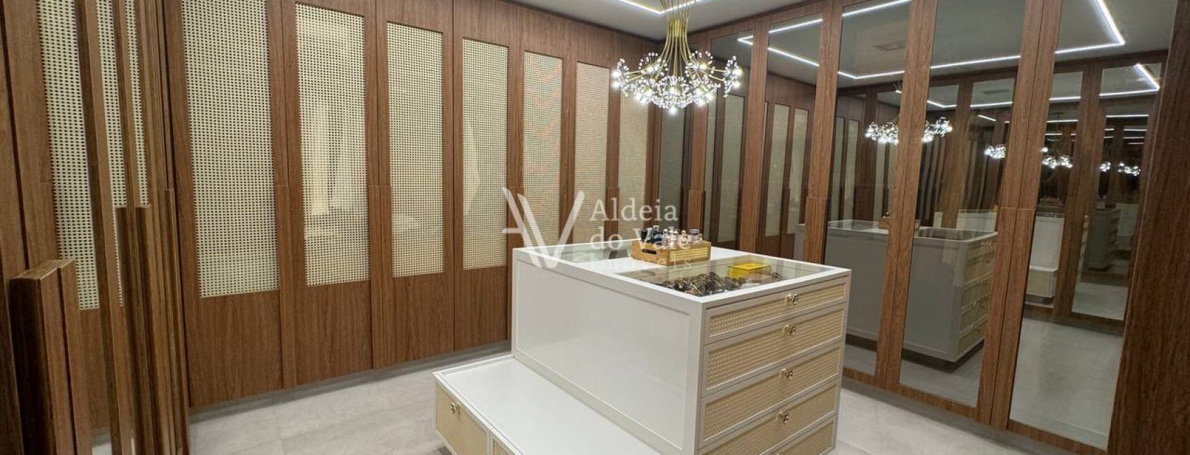 photo_5076014744275627742_y