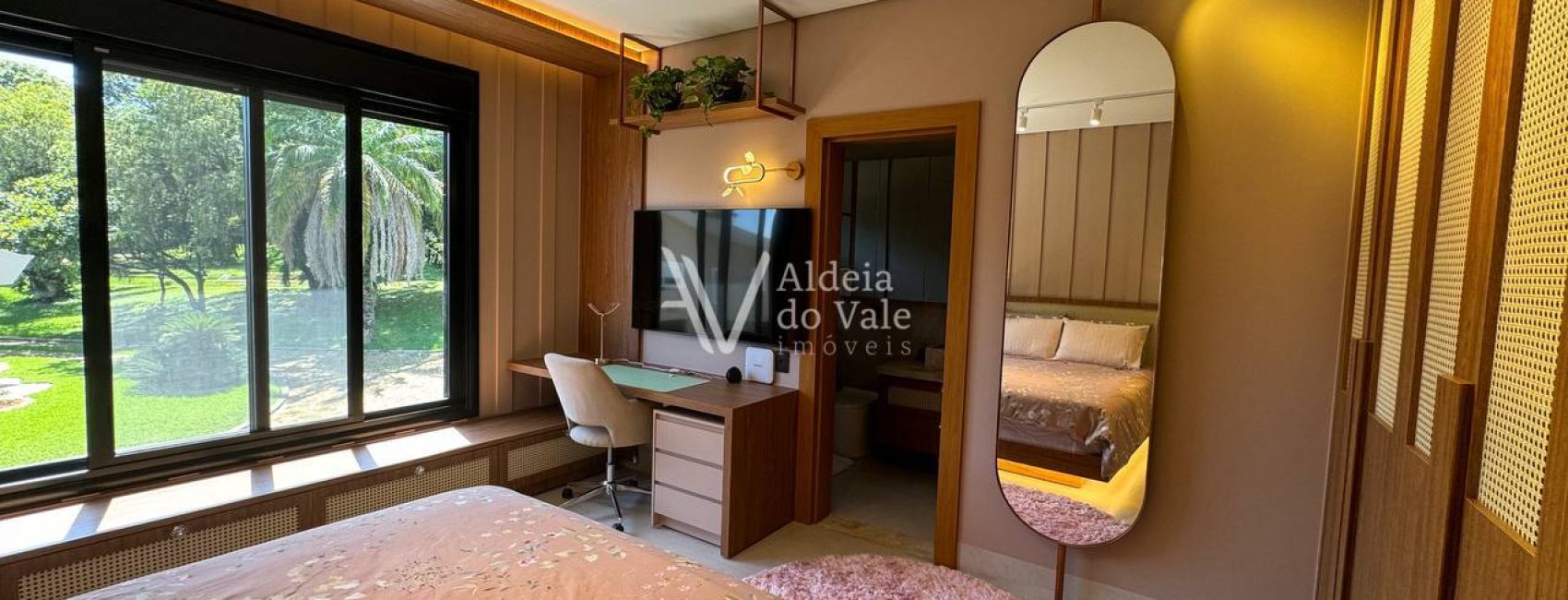 photo_5076014744275627746_y