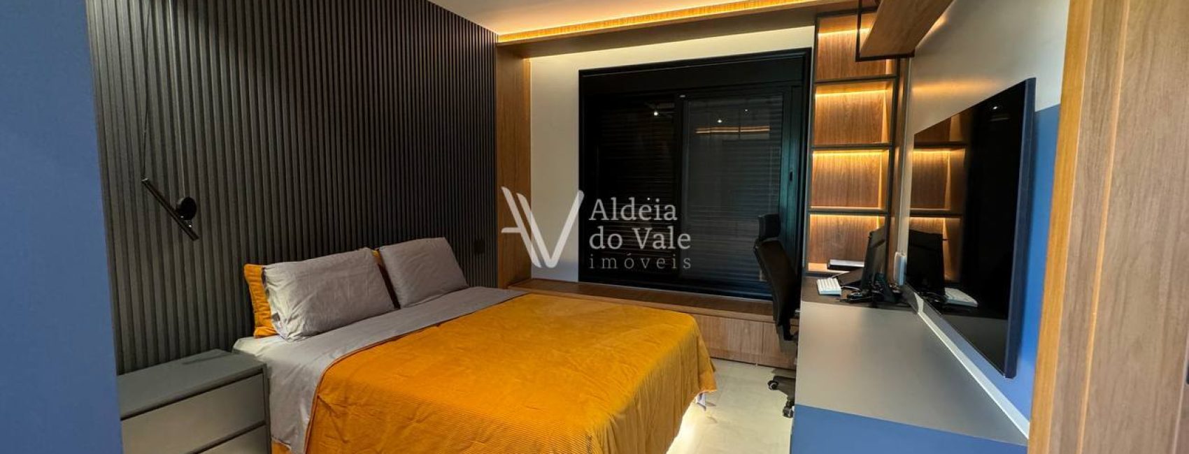 photo_5076014744275627752_y