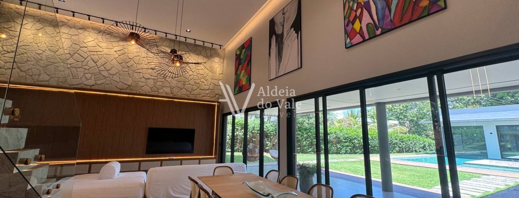 photo_5076014744275627762_y