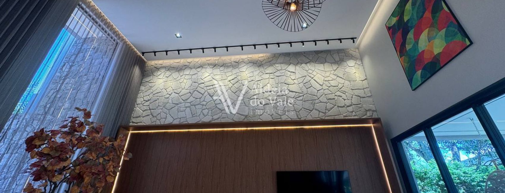 photo_5076014744275627763_y