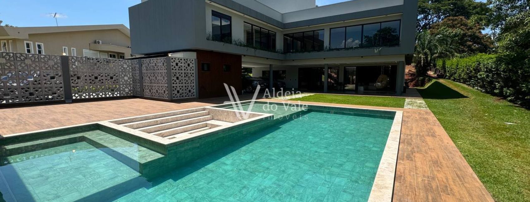 photo_5076014744275627766_y